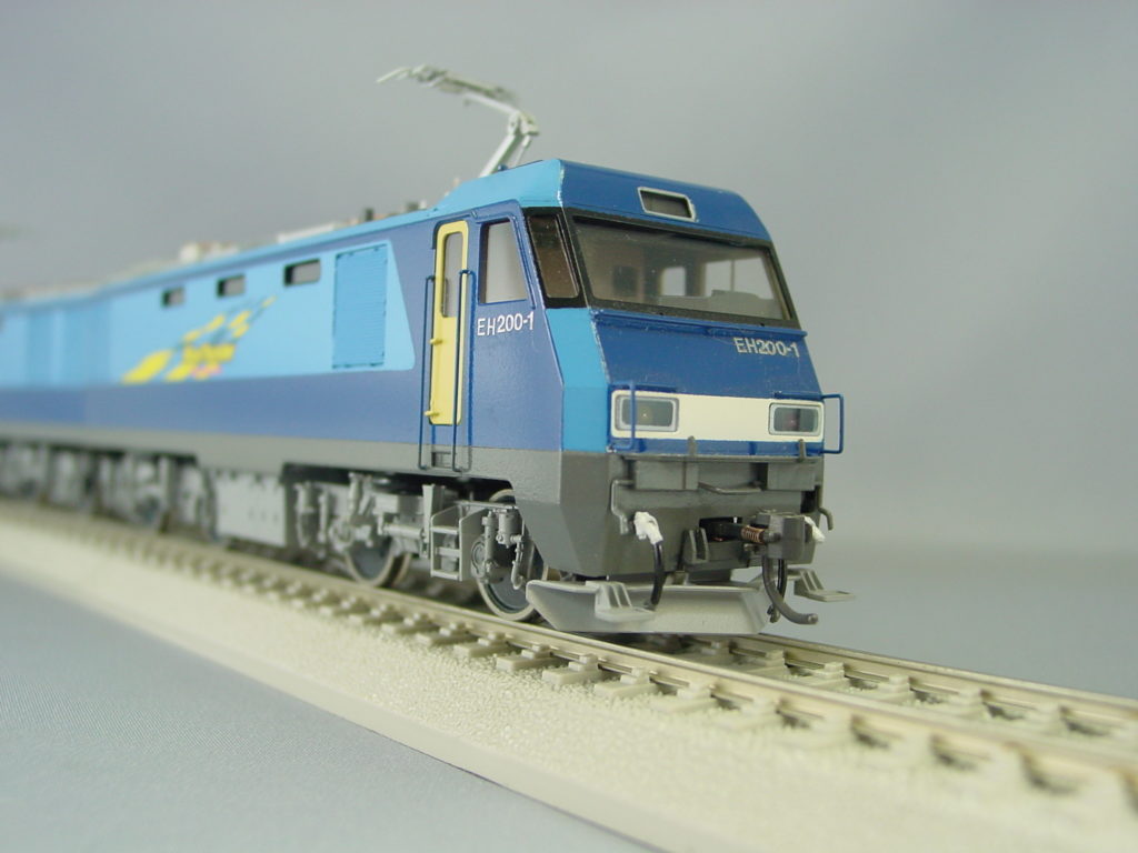 JR貨物　EH200形式直流電気機関車量産車(1号機)･試作機(901号機)